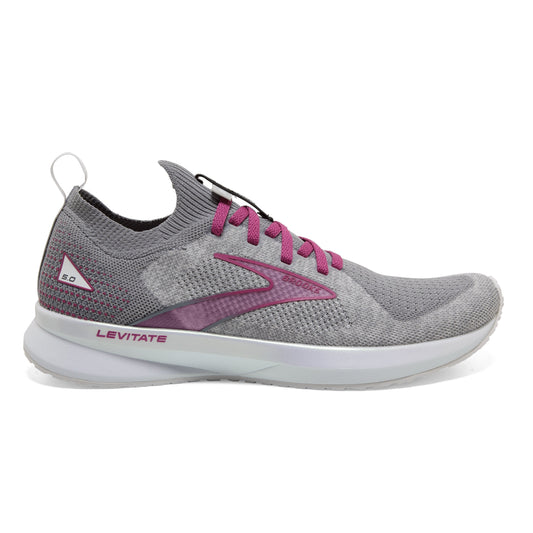 Women's Brooks Levitate Stealthfit 5, White/Grey/Baton Rouge, 8 B Medium