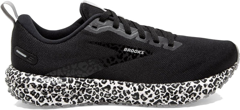 Women's Brooks Revel 6, White/Black/Alloy, 8.5 B Medium