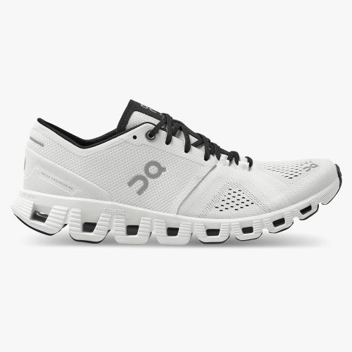 Women's On Cloud X, White/Black, 9.5 Medium